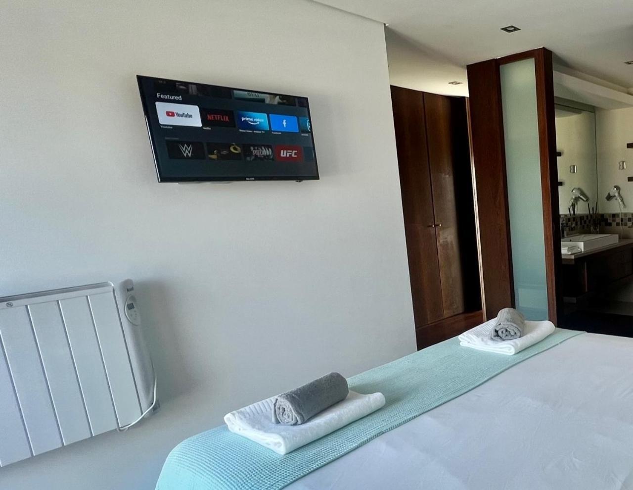 O Cantinho Entre A Ria E O Mar - With Hot Water Pool All Year Round Torreira Eksteriør bilde